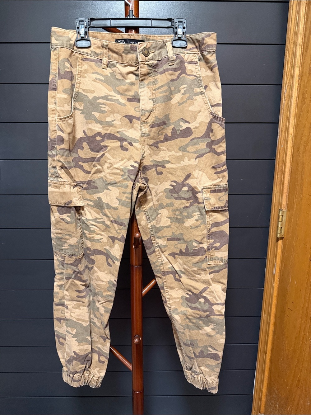 Zara Camo Cargo Jogger Pants - Tan & Olive Green